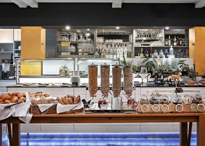 Hotel Central Hotel 4*