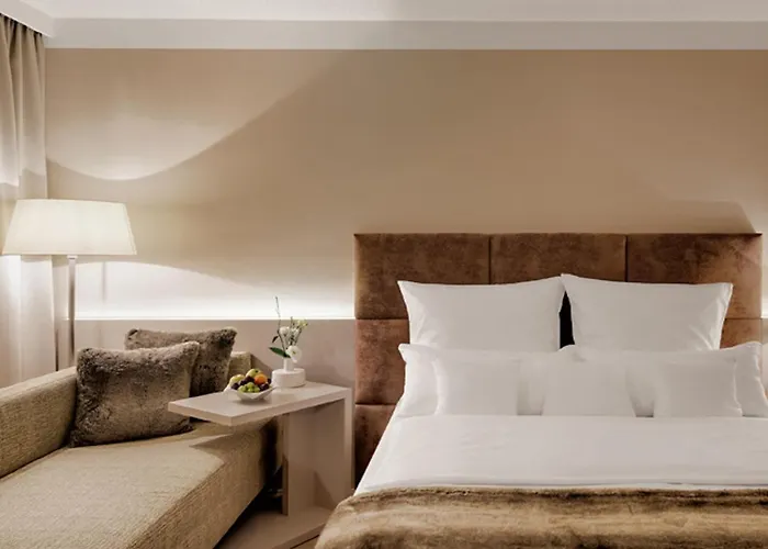 Hotel Central 4*