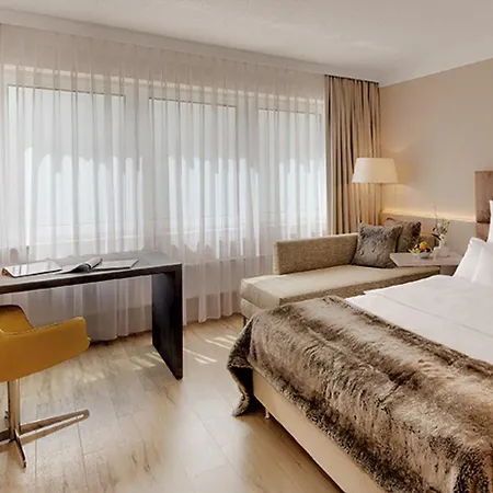 Hotel Central Hotel 4*